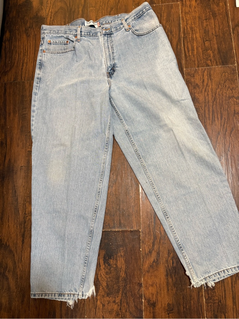 Vintage Levis 560 Relaxed Jeans SZ 40 x 32( 40” x 29.5”) Soft n Faded.Frayed Hem